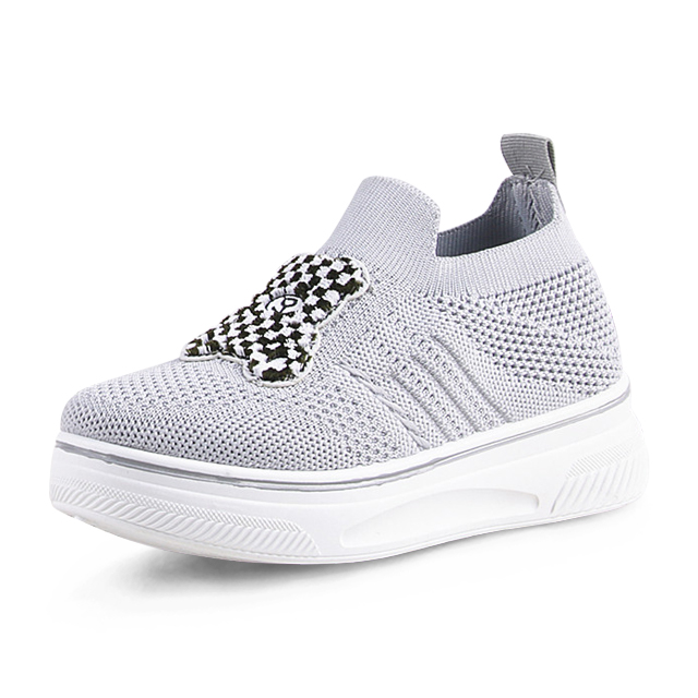 Kid’s Injection Shoes Fly Knit Embroidered with Cute Bear Upper Sports Causal Walking Shoes 