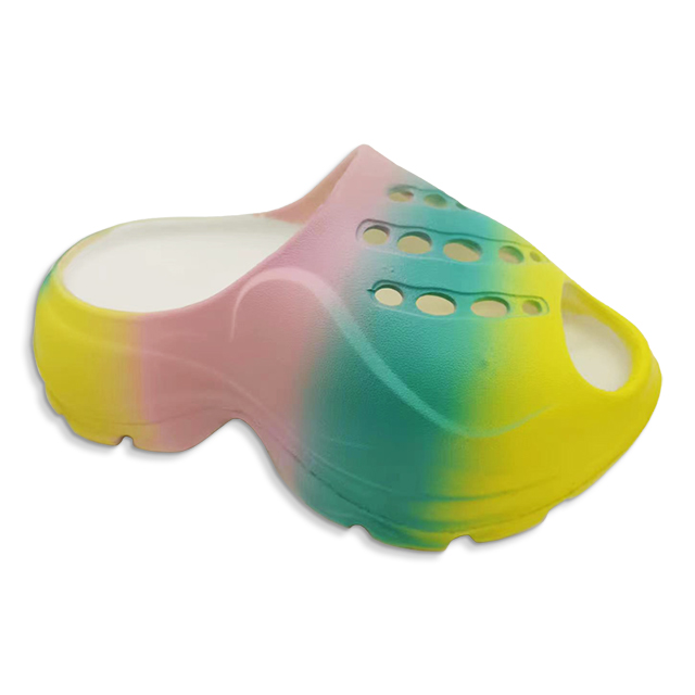 EVA Soft Sole Women's Shoes Outdoor Beach Shoes Girl's Slippers Gradient Color with Thick Bottom