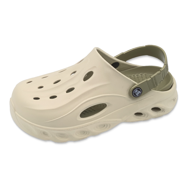 Men's EVA Beach Sandals Outdoor Shoes with Platform Style soft-soled Summer Two-tone Garden Shoes
