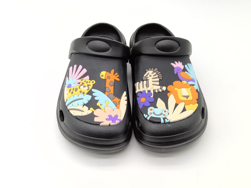 Closed-Toe Or Open-Toe Kids’ Slippers