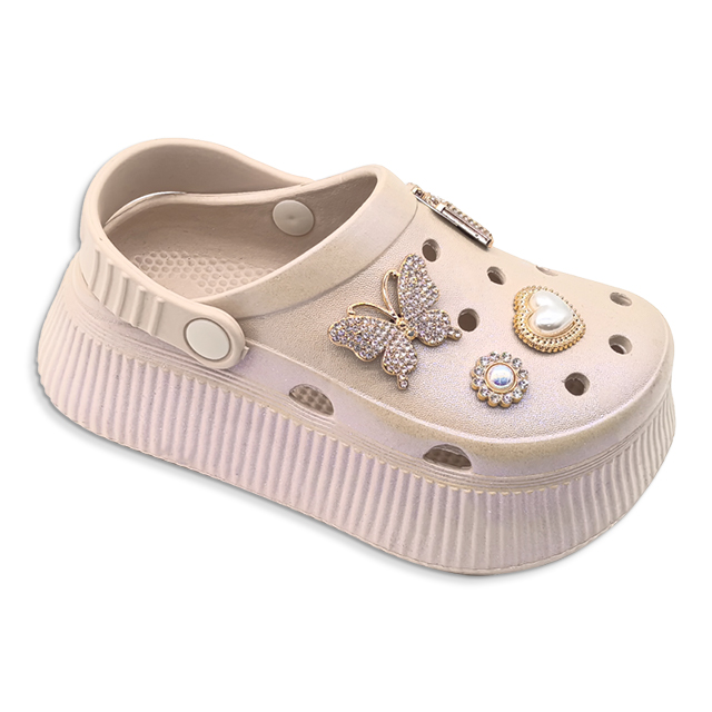 Kid‘s EVA Garden Shoes with Thick Bottom Outdoor Soft Beach Shoes for Girls Children Sandals