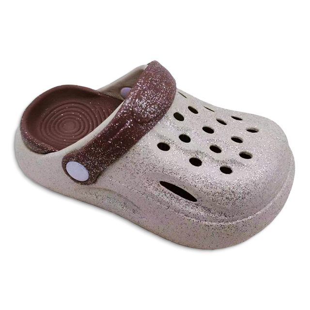 Children’s EVA Garden Shoes Vogue Beach Sandals Summer Slippers Soft Kids Outdoor Slippers with Sequins
